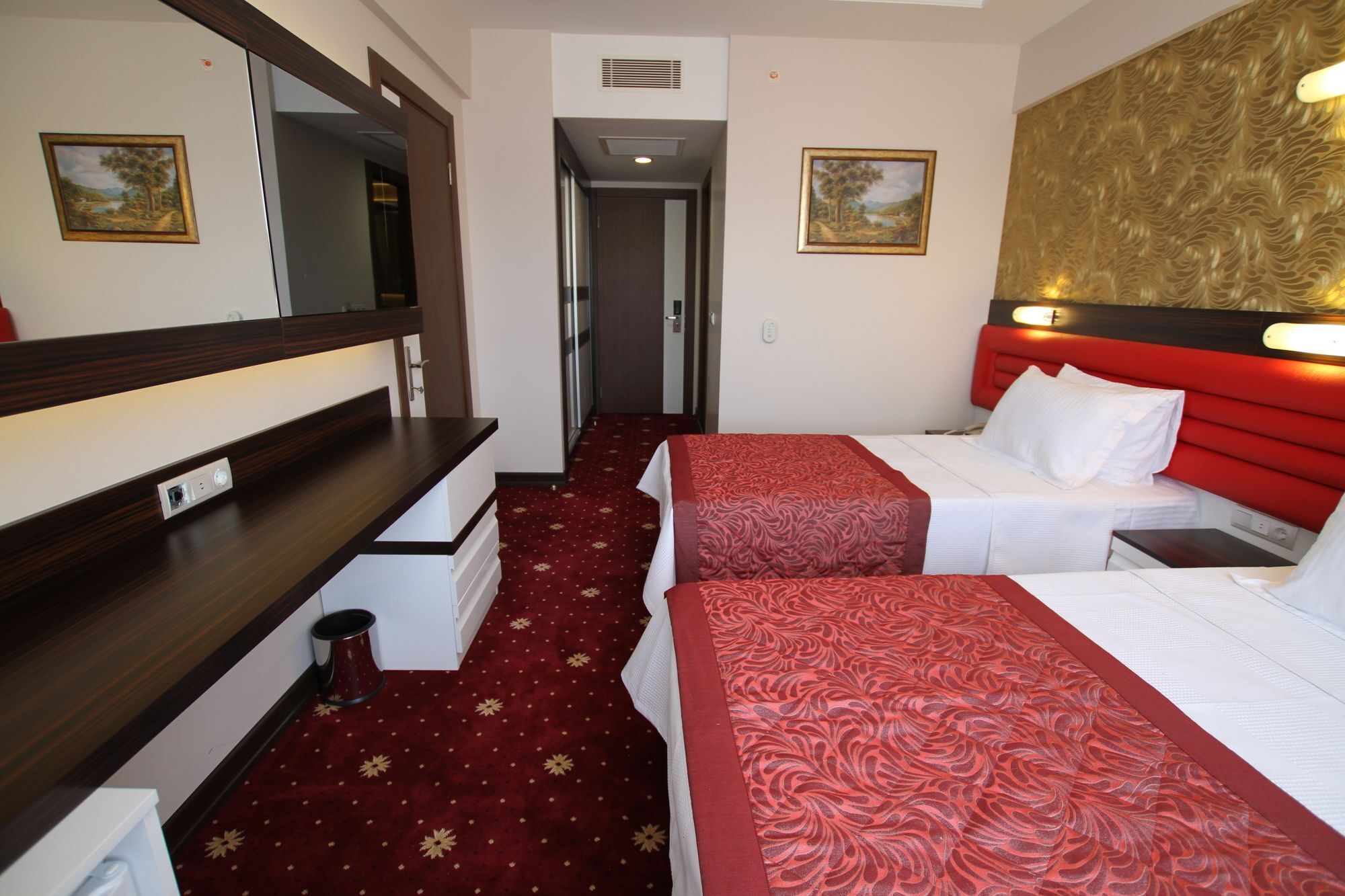 Marwa Hotel Eskisehir Bagian luar foto